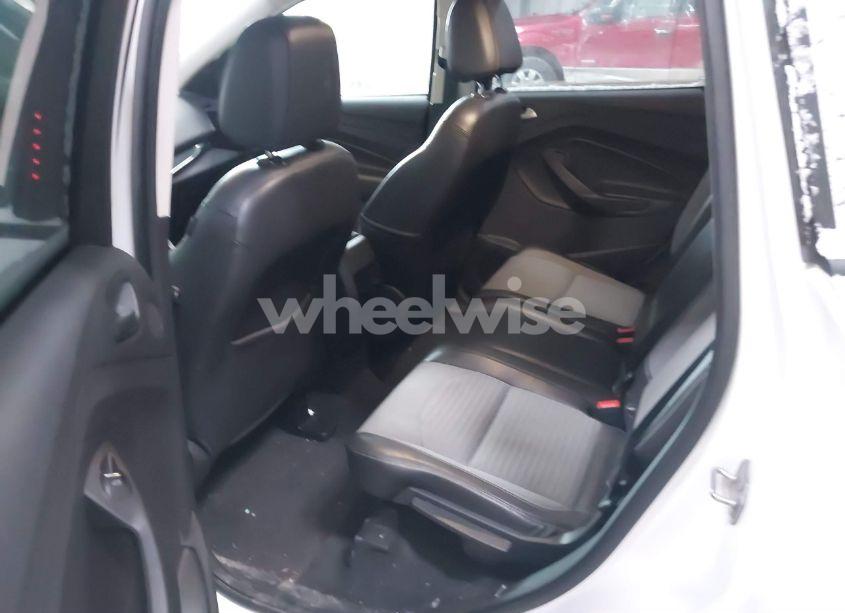 Photo 8 of 2017 Ford Escape SE (VIN 1FMCU9G94HUB80996)