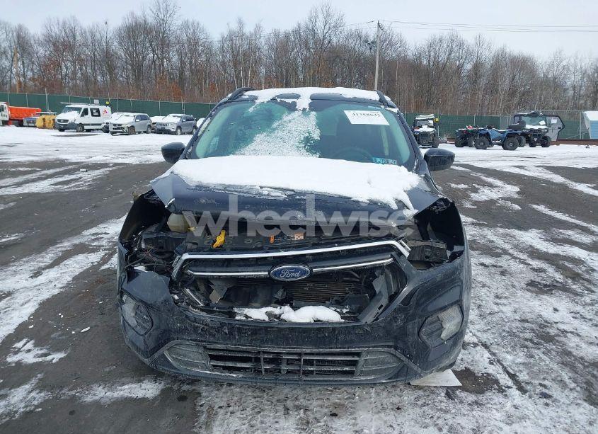 Photo 12 of 2017 Ford Escape SE (VIN 1FMCU9G94HUC17366)