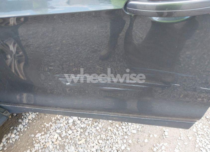 Photo 6 of 2017 Ford Escape SE (VIN 1FMCU9G94HUC43059)