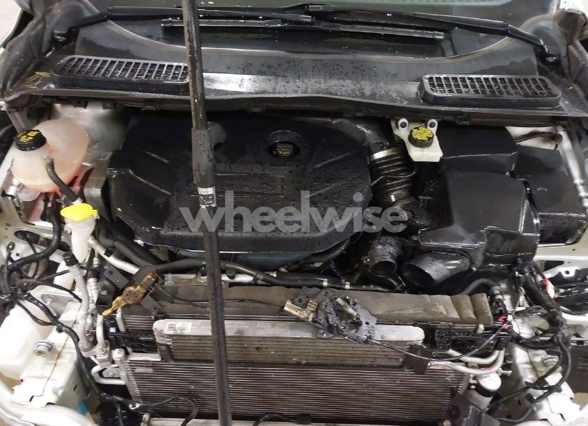 Photo 10 of 2017 Ford Escape SE (VIN 1FMCU9G94HUE11492)