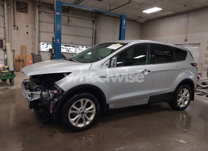 Photo 15 of 2017 Ford Escape SE (VIN 1FMCU9G94HUE11492)