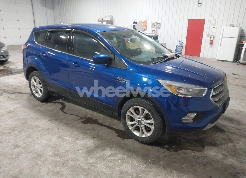 2017 Ford Escape SE (VIN 1FMCU9G94HUE73233) main photo