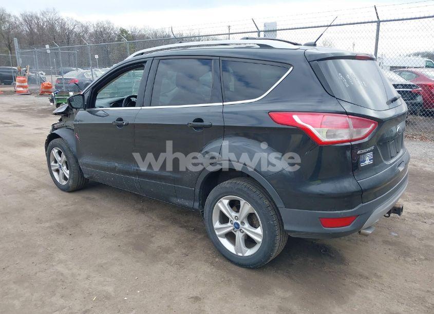 Photo 3 of 2013 Ford Escape SE (VIN 1FMCU9G95DUA03948)