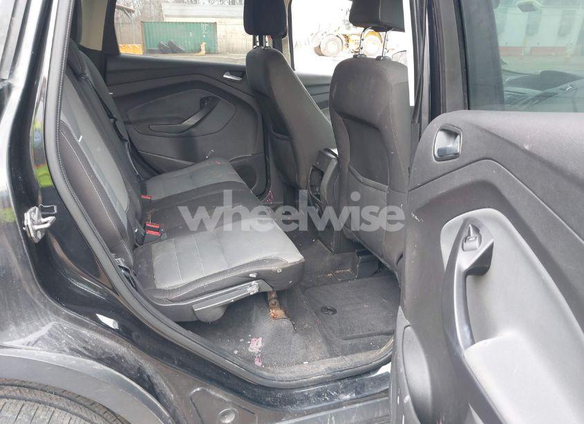 Photo 8 of 2013 Ford Escape SE (VIN 1FMCU9G95DUA03948)