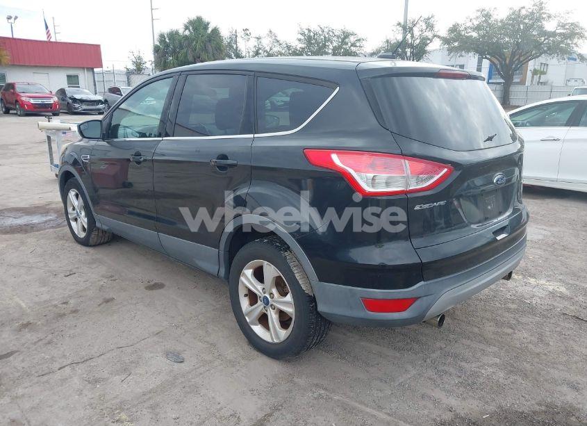 Photo 3 of 2013 Ford Escape SE (VIN 1FMCU9G95DUA73899)