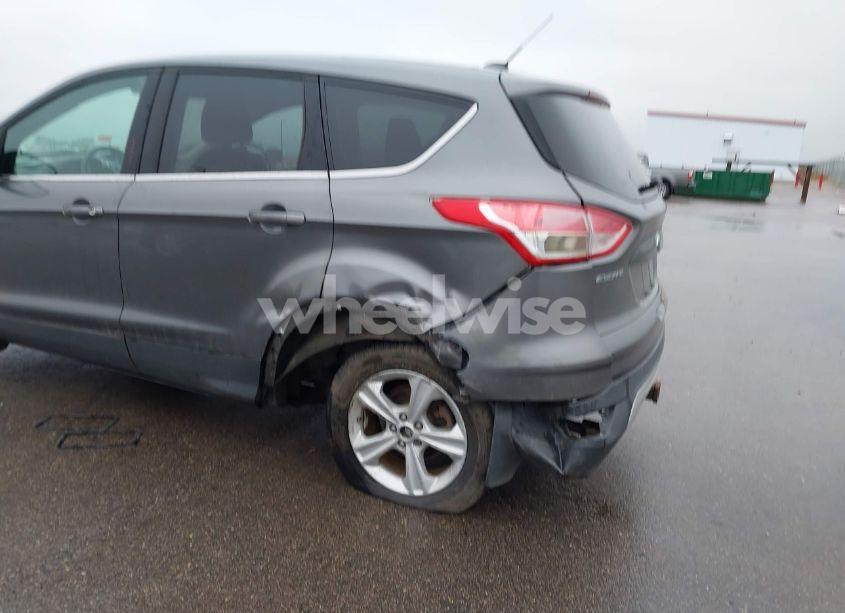 Photo 6 of 2013 Ford Escape SE (VIN 1FMCU9G95DUB39948)