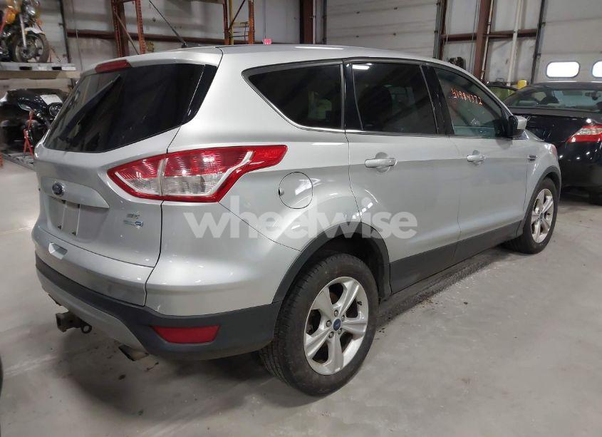 Photo 4 of 2014 Ford Escape SE (VIN 1FMCU9G95EUA93345)