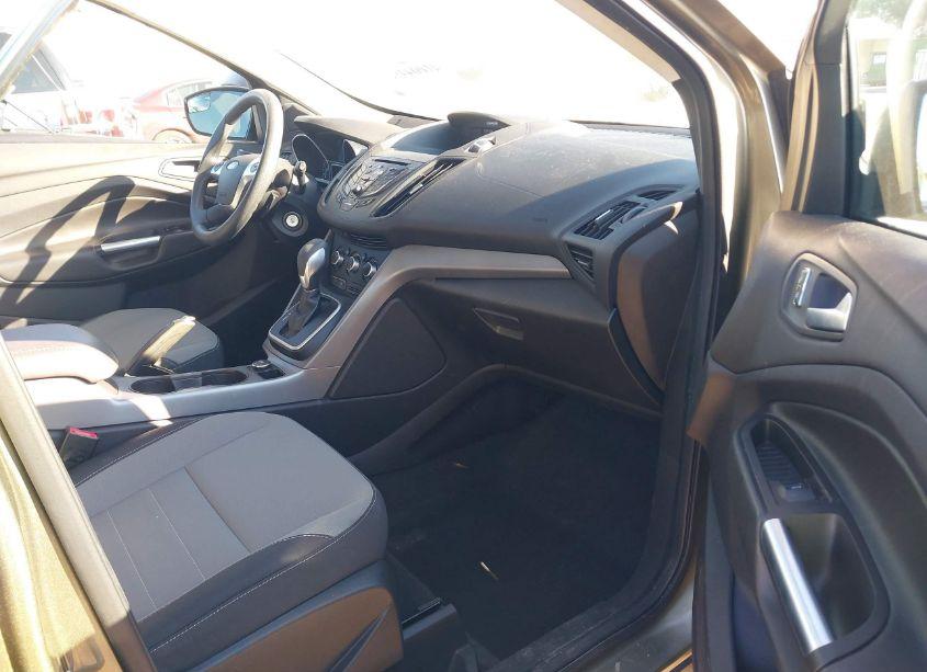 Photo 5 of 2014 Ford Escape SE (VIN 1FMCU9G95EUB06904)