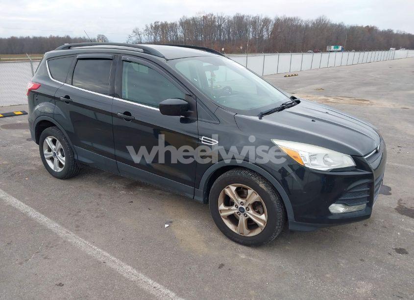 2014 Ford Escape SE (VIN 1FMCU9G95EUC31076) main photo