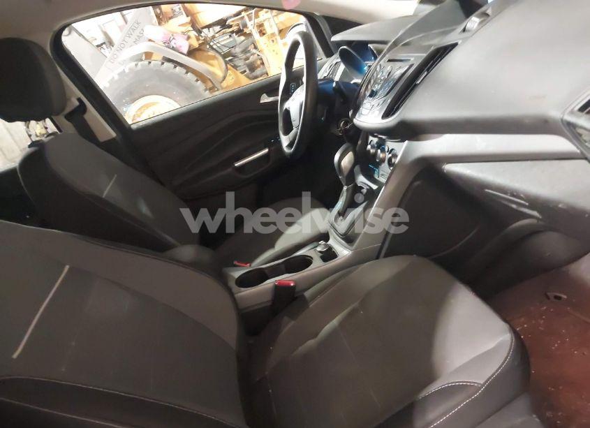 Photo 5 of 2014 Ford Escape SE (VIN 1FMCU9G95EUE19998)