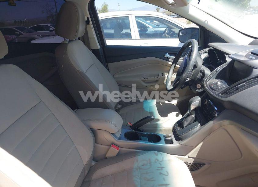 Photo 5 of 2015 Ford Escape SE (VIN 1FMCU9G95FUA43868)