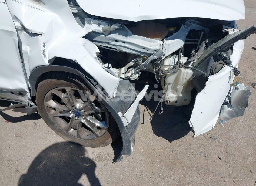 Photo 6 of 2015 Ford Escape SE (VIN 1FMCU9G95FUA43868)