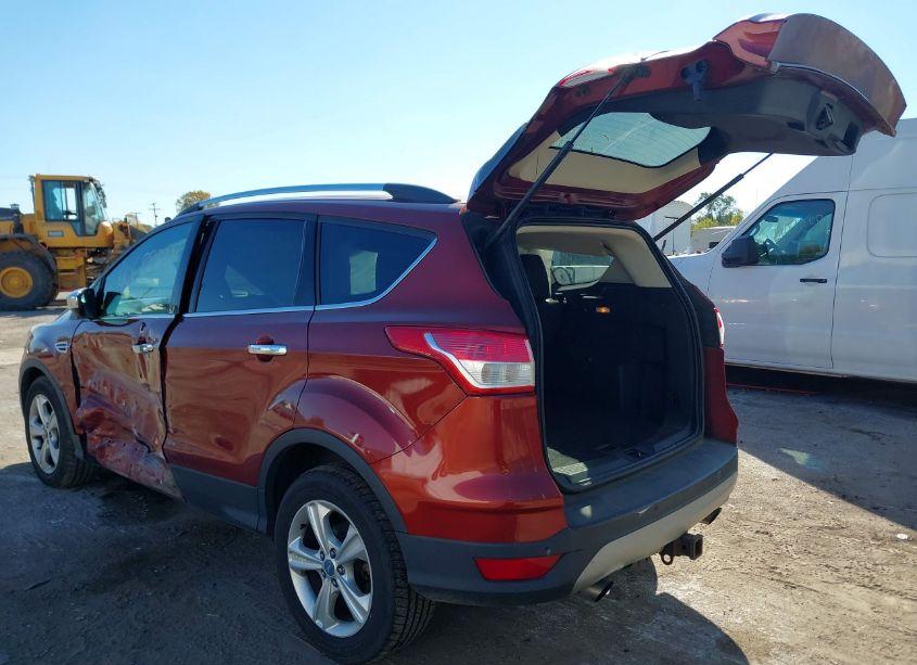Photo 3 of 2015 Ford Escape SE (VIN 1FMCU9G95FUA71363)