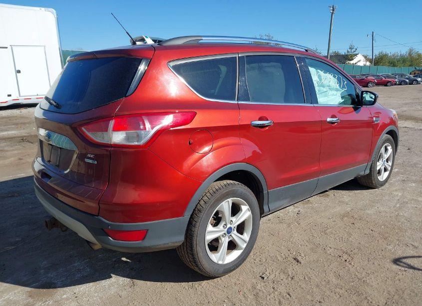 Photo 4 of 2015 Ford Escape SE (VIN 1FMCU9G95FUA71363)