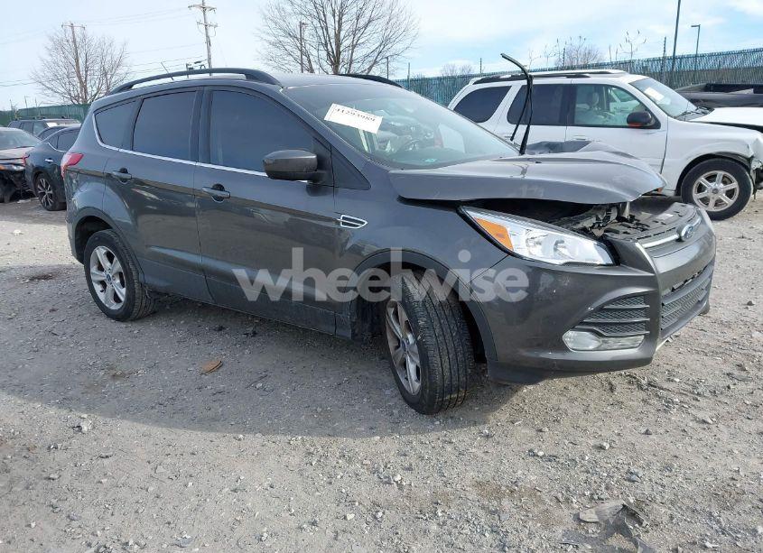 2015 Ford Escape SE (VIN 1FMCU9G95FUC10083) main photo