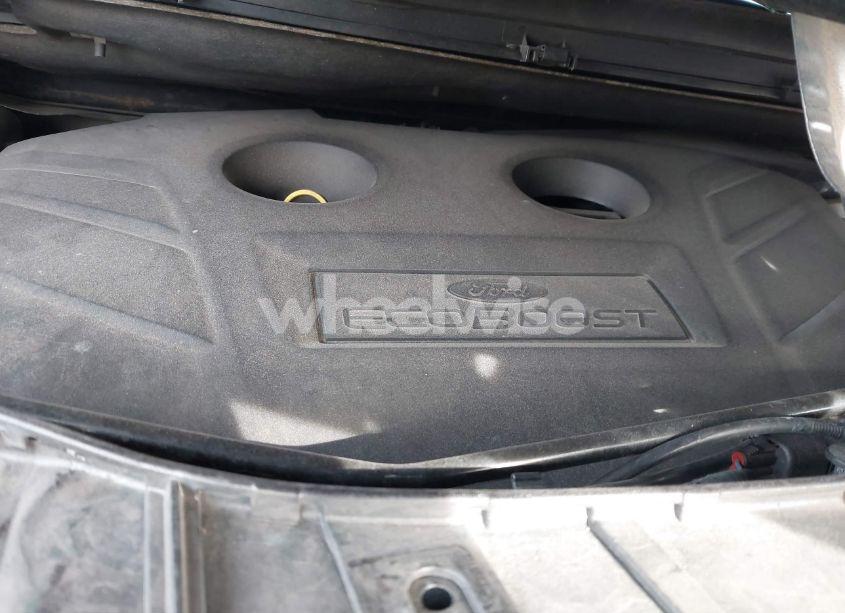 Photo 10 of 2015 Ford Escape SE (VIN 1FMCU9G95FUC10083)