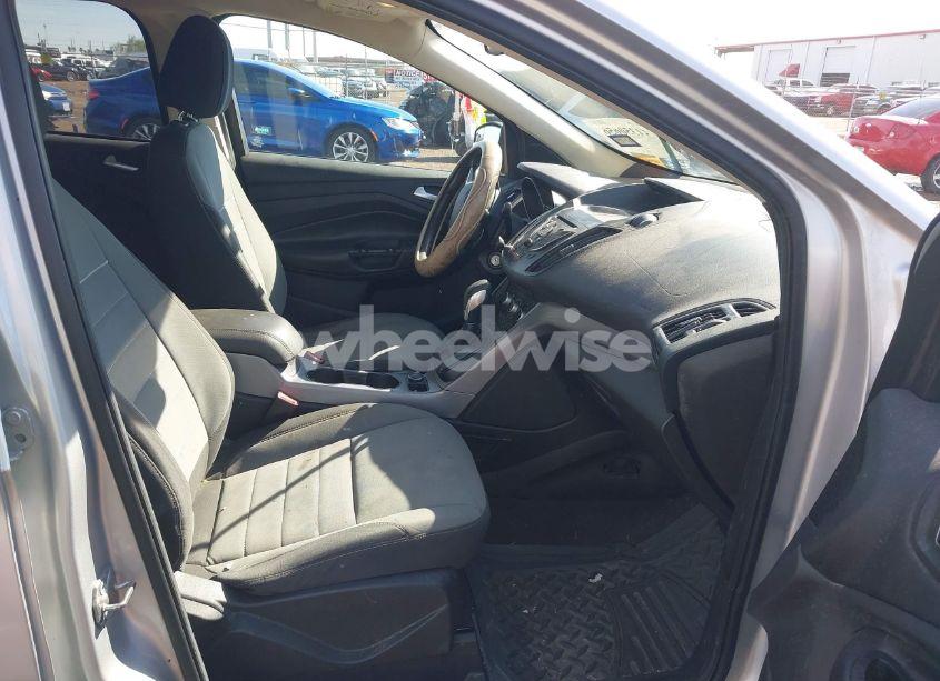 Photo 5 of 2015 Ford Escape SE (VIN 1FMCU9G95FUC13596)