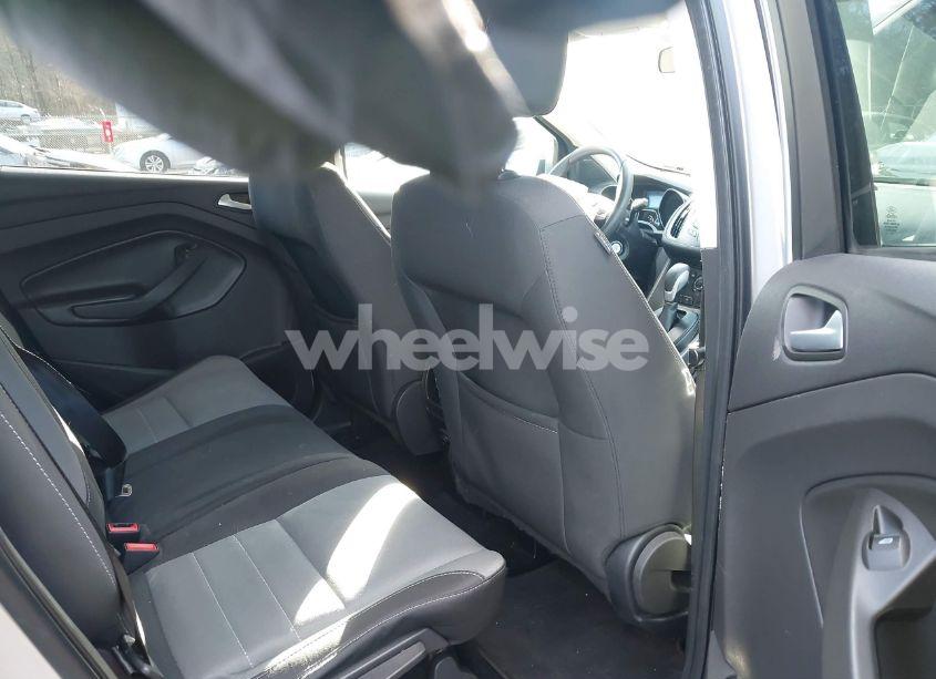 Photo 8 of 2015 Ford Escape SE (VIN 1FMCU9G95FUC39129)