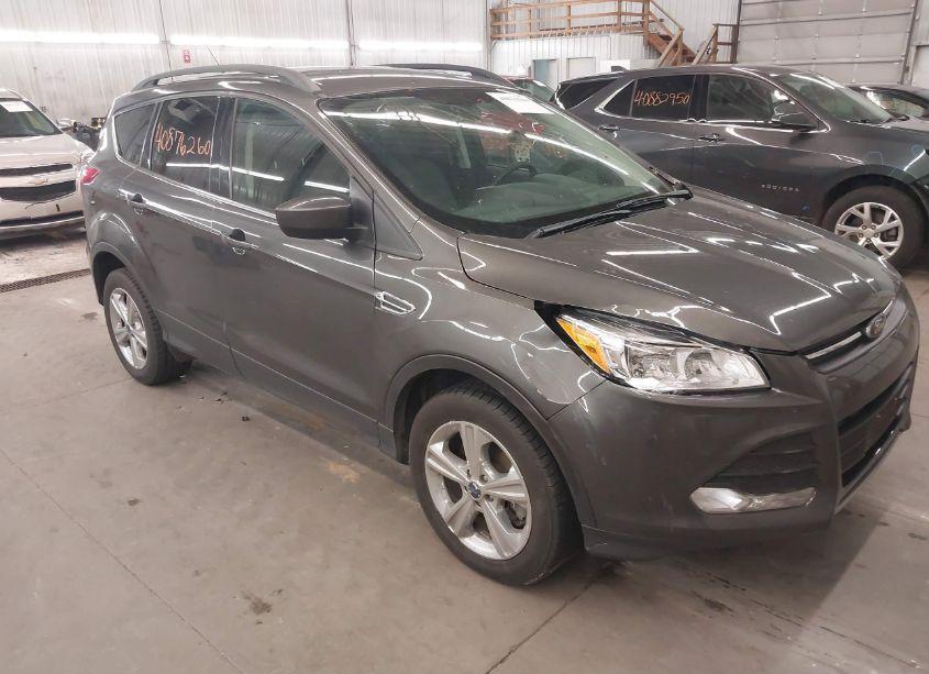 2016 Ford Escape SE (VIN 1FMCU9G95GUA77388) main photo