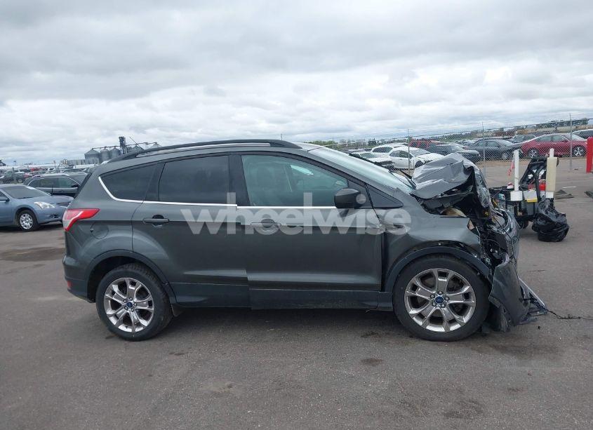 Photo 13 of 2016 Ford Escape SE (VIN 1FMCU9G95GUA84700)