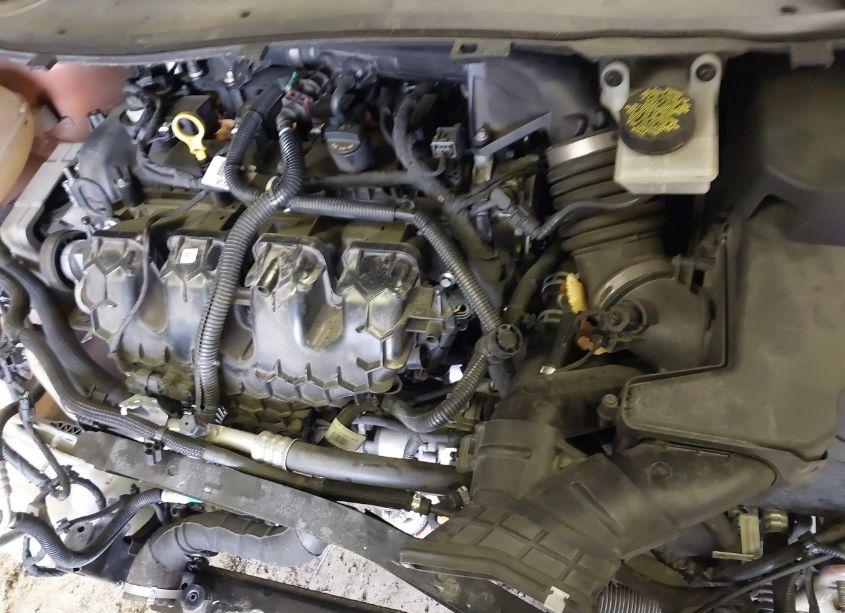 Photo 10 of 2017 Ford Escape SE (VIN 1FMCU9G95HUA45168)