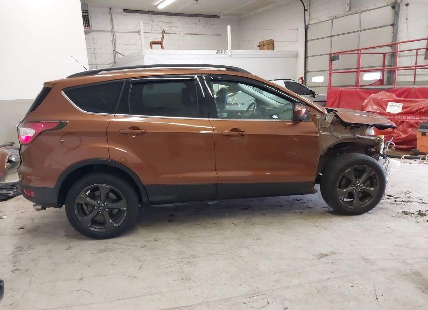 Photo 14 of 2017 Ford Escape SE (VIN 1FMCU9G95HUA45168)