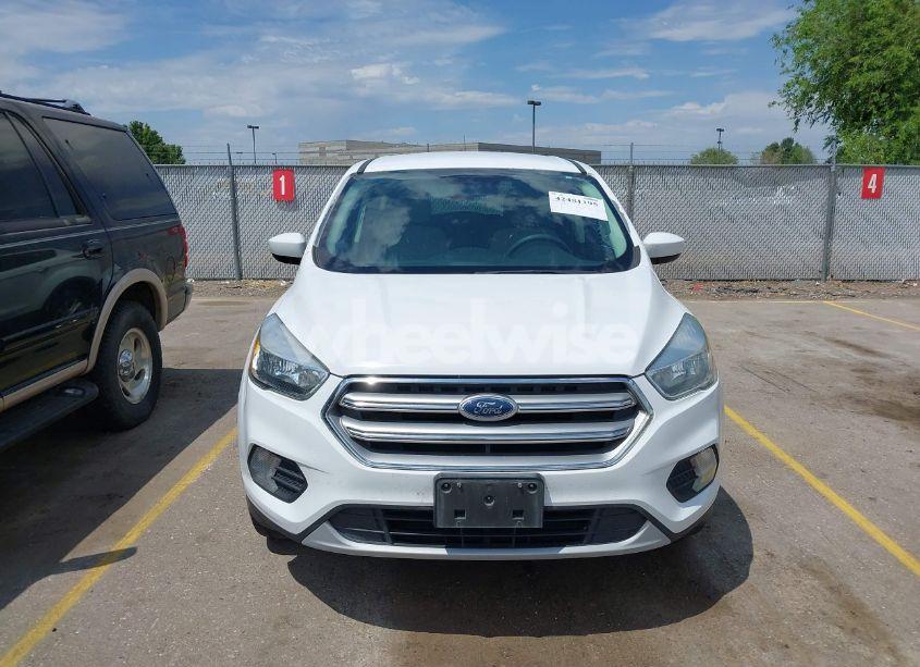 Photo 12 of 2017 Ford Escape SE (VIN 1FMCU9G95HUA69597)