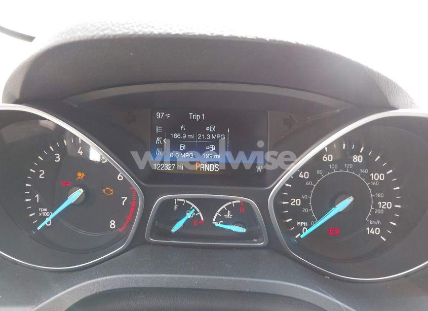 Photo 7 of 2017 Ford Escape SE (VIN 1FMCU9G95HUA69597)