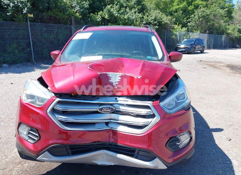 Photo 13 of 2017 Ford Escape SE (VIN 1FMCU9G95HUB72664)