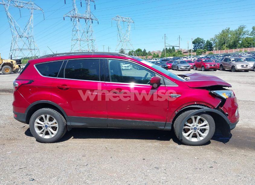 Photo 14 of 2017 Ford Escape SE (VIN 1FMCU9G95HUB72664)
