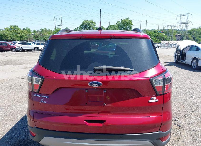 Photo 17 of 2017 Ford Escape SE (VIN 1FMCU9G95HUB72664)