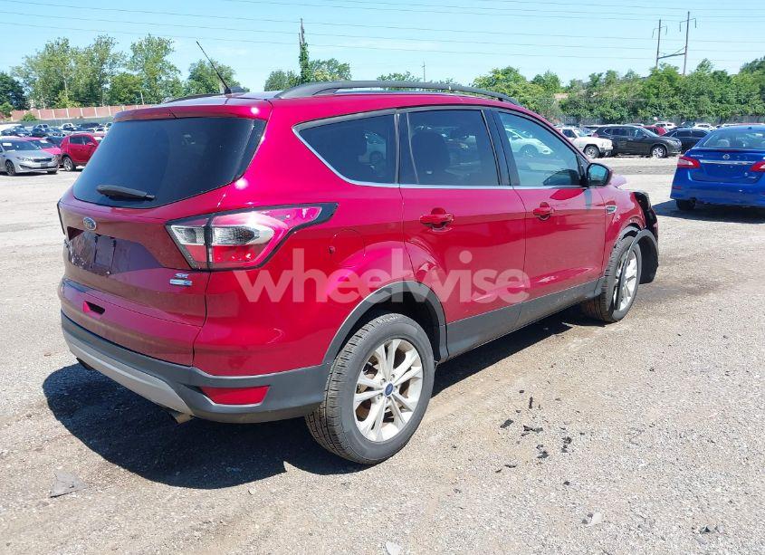 Photo 4 of 2017 Ford Escape SE (VIN 1FMCU9G95HUB72664)