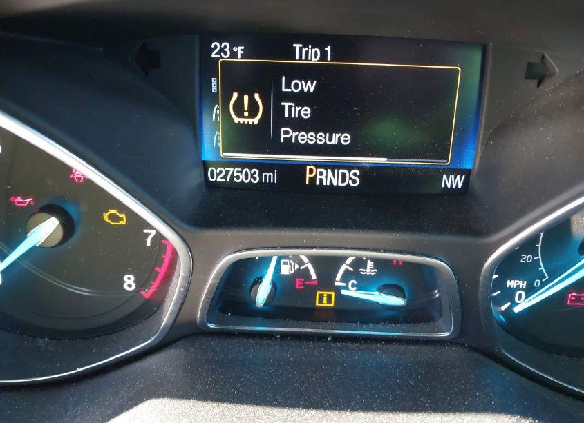 Photo 15 of 2017 Ford Escape SE (VIN 1FMCU9G95HUB81106)