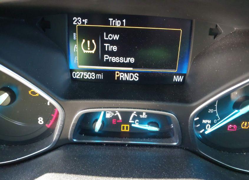 Photo 7 of 2017 Ford Escape SE (VIN 1FMCU9G95HUB81106)