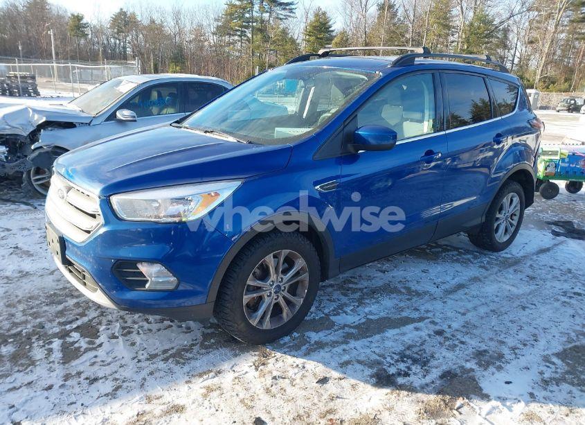 Photo 2 of 2017 Ford Escape SE (VIN 1FMCU9G95HUB93949)