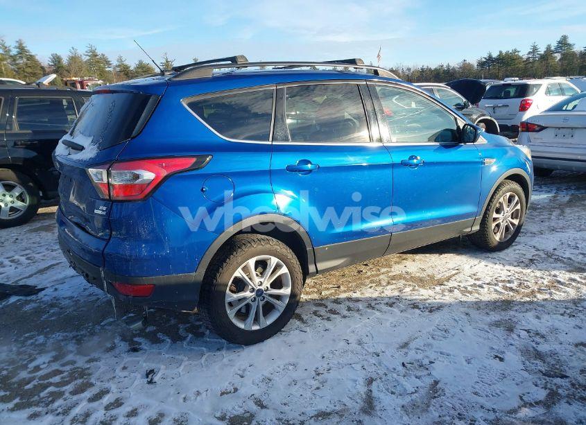 Photo 4 of 2017 Ford Escape SE (VIN 1FMCU9G95HUB93949)