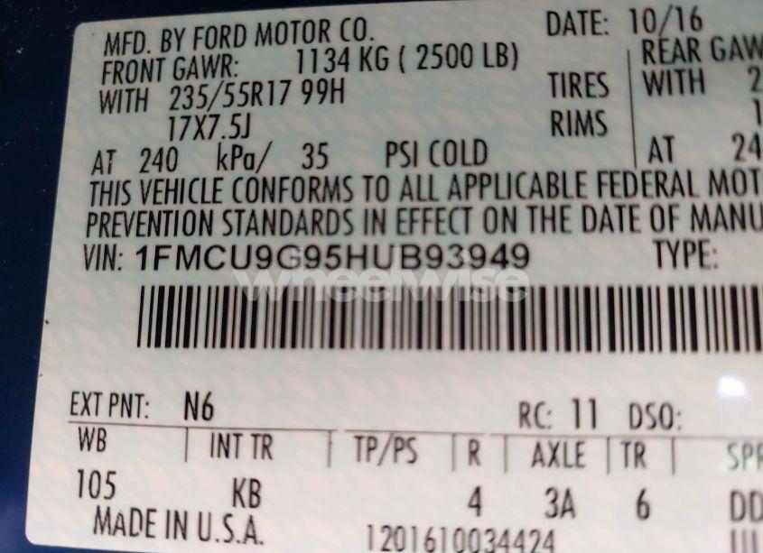 Photo 9 of 2017 Ford Escape SE (VIN 1FMCU9G95HUB93949)