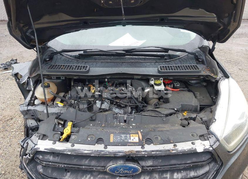 Photo 10 of 2017 Ford Escape SE (VIN 1FMCU9G95HUC83618)