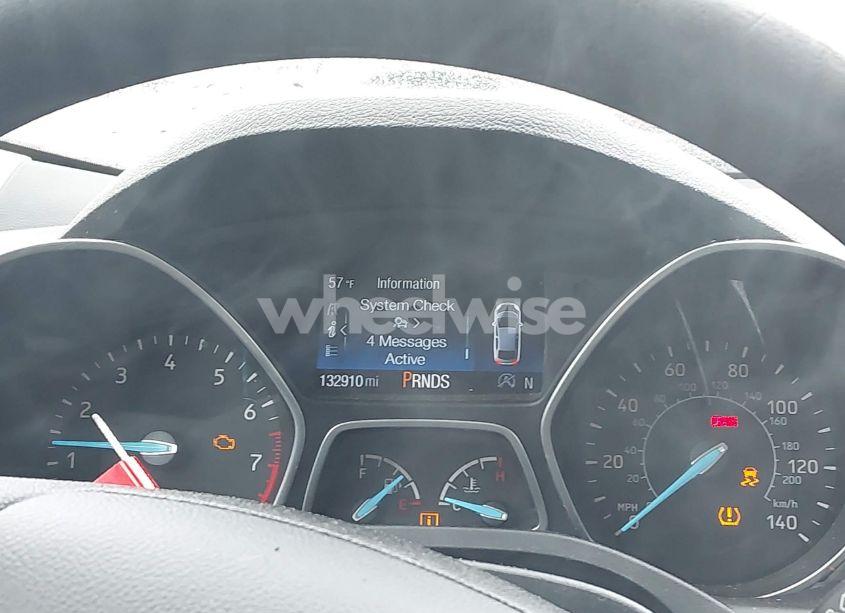 Photo 7 of 2017 Ford Escape SE (VIN 1FMCU9G95HUC83618)