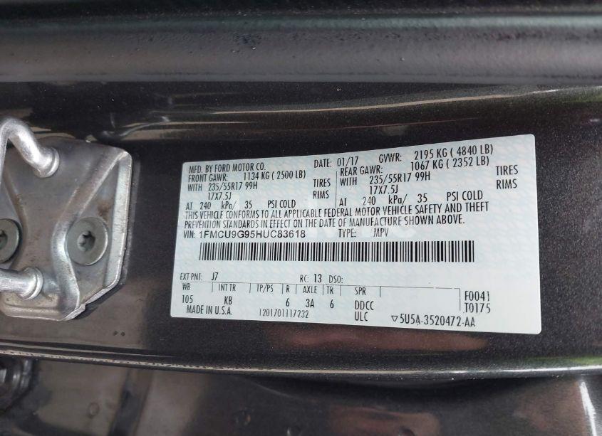 Photo 9 of 2017 Ford Escape SE (VIN 1FMCU9G95HUC83618)