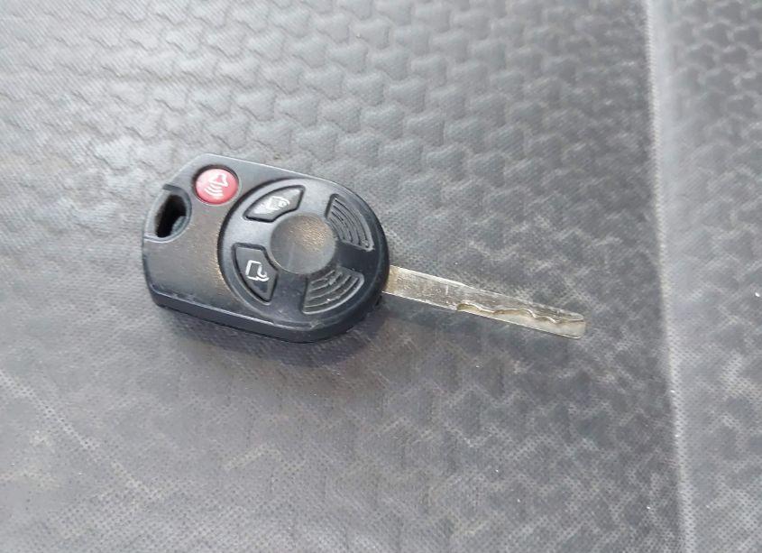 Photo 11 of 2017 Ford Escape SE (VIN 1FMCU9G95HUC87054)