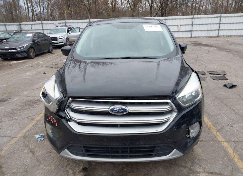 Photo 13 of 2017 Ford Escape SE (VIN 1FMCU9G95HUC87054)