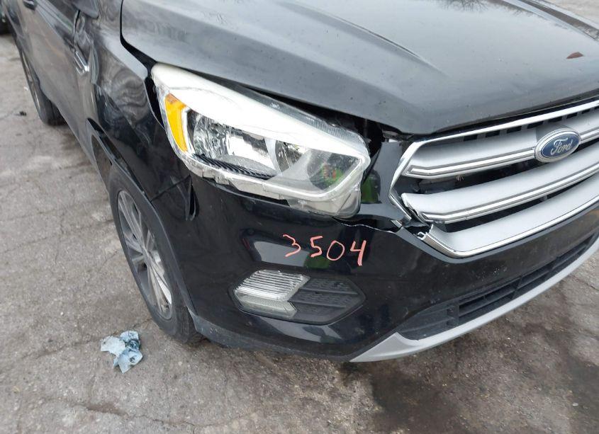 Photo 6 of 2017 Ford Escape SE (VIN 1FMCU9G95HUC87054)