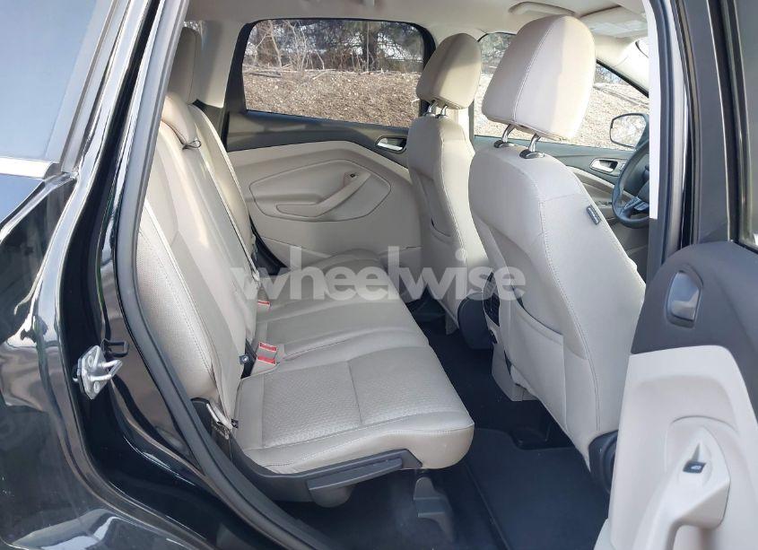 Photo 8 of 2017 Ford Escape SE (VIN 1FMCU9G95HUC99026)