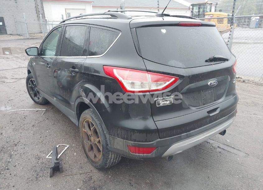 Photo 3 of 2013 Ford Escape SE (VIN 1FMCU9G96DUA34397)