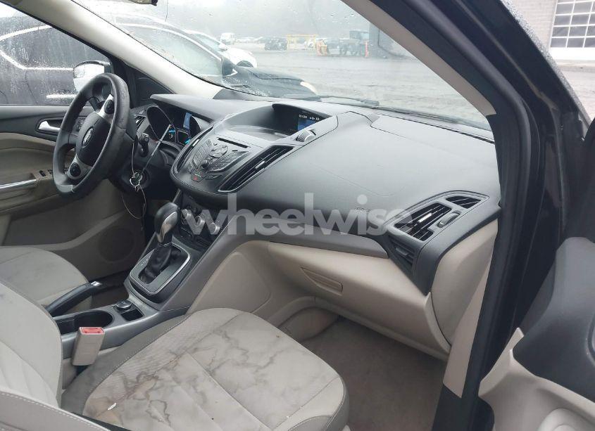 Photo 5 of 2013 Ford Escape SE (VIN 1FMCU9G96DUA34397)