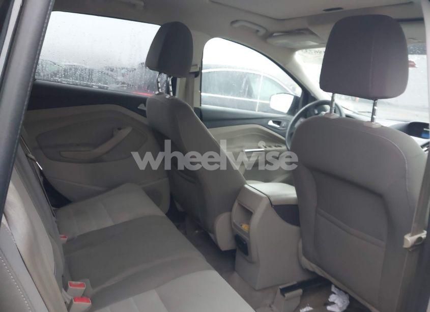 Photo 8 of 2013 Ford Escape SE (VIN 1FMCU9G96DUA34397)