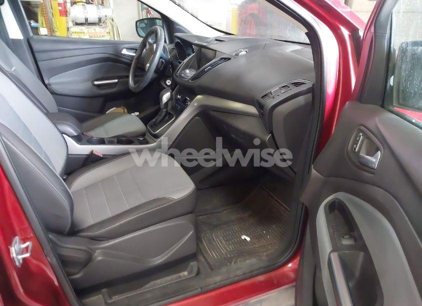 Photo 5 of 2013 Ford Escape SE (VIN 1FMCU9G96DUA85656)