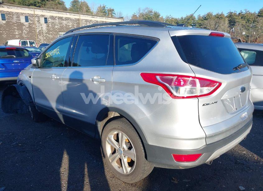 Photo 3 of 2013 Ford Escape SE (VIN 1FMCU9G96DUC98042)