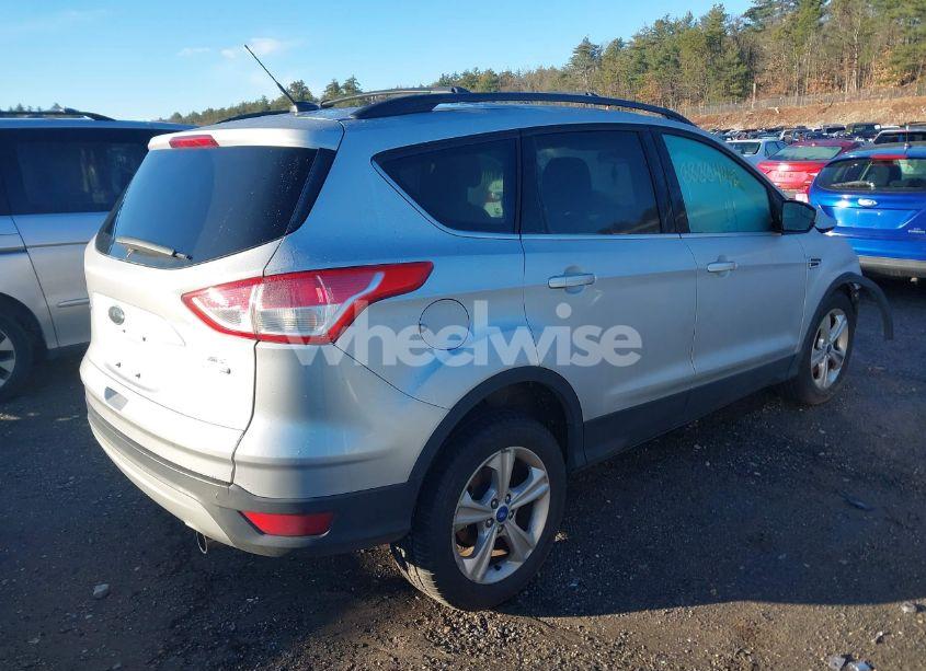 Photo 4 of 2013 Ford Escape SE (VIN 1FMCU9G96DUC98042)